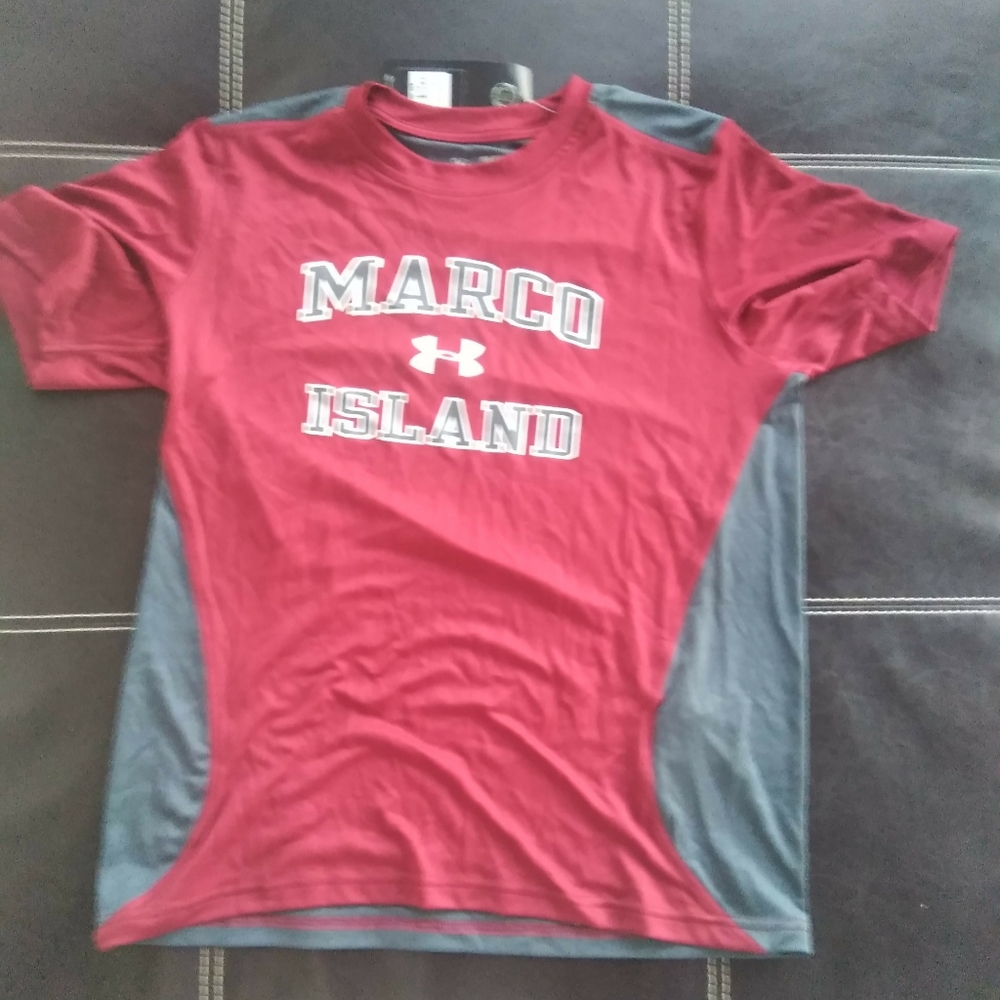 Young under armour t-shirt